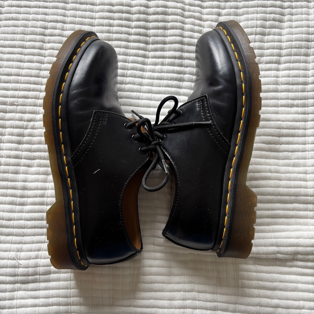 Women’s Oxford Dr Martens 8